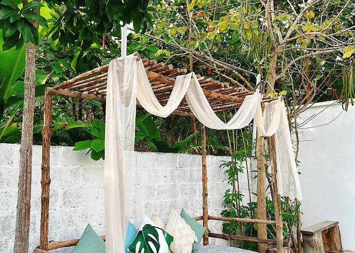 Khách sạn Inner Peace